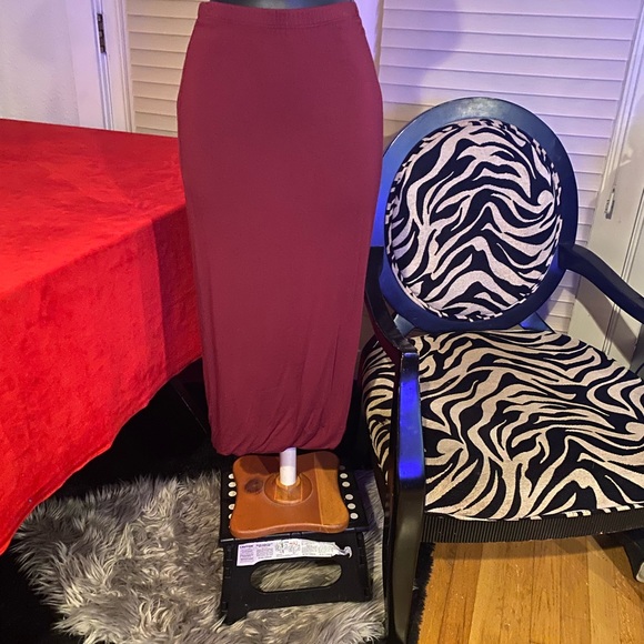 LEITH - midi skirt wine colored size medium - Picture 2 of 8